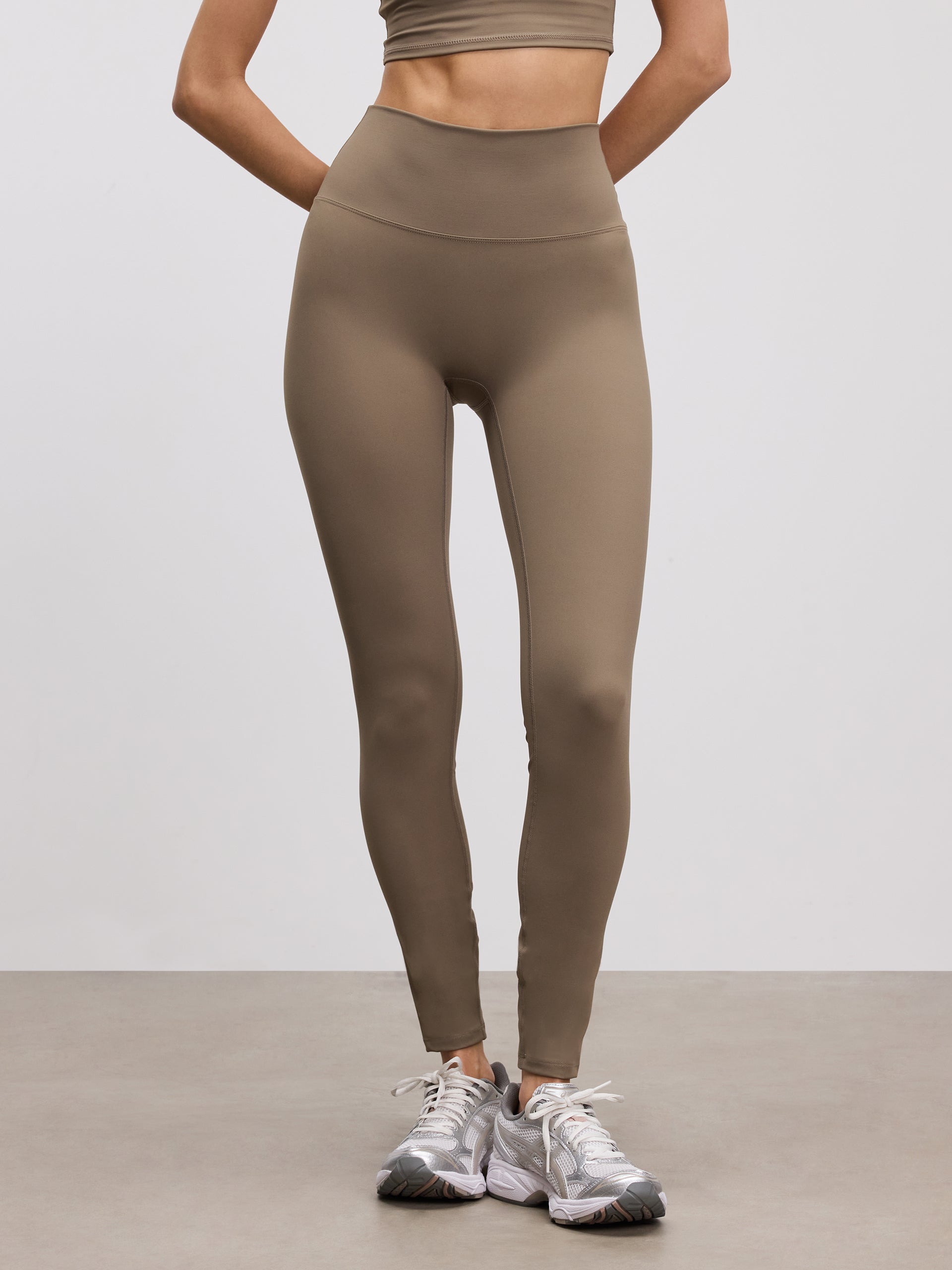 Womens Active Legging in Taupe