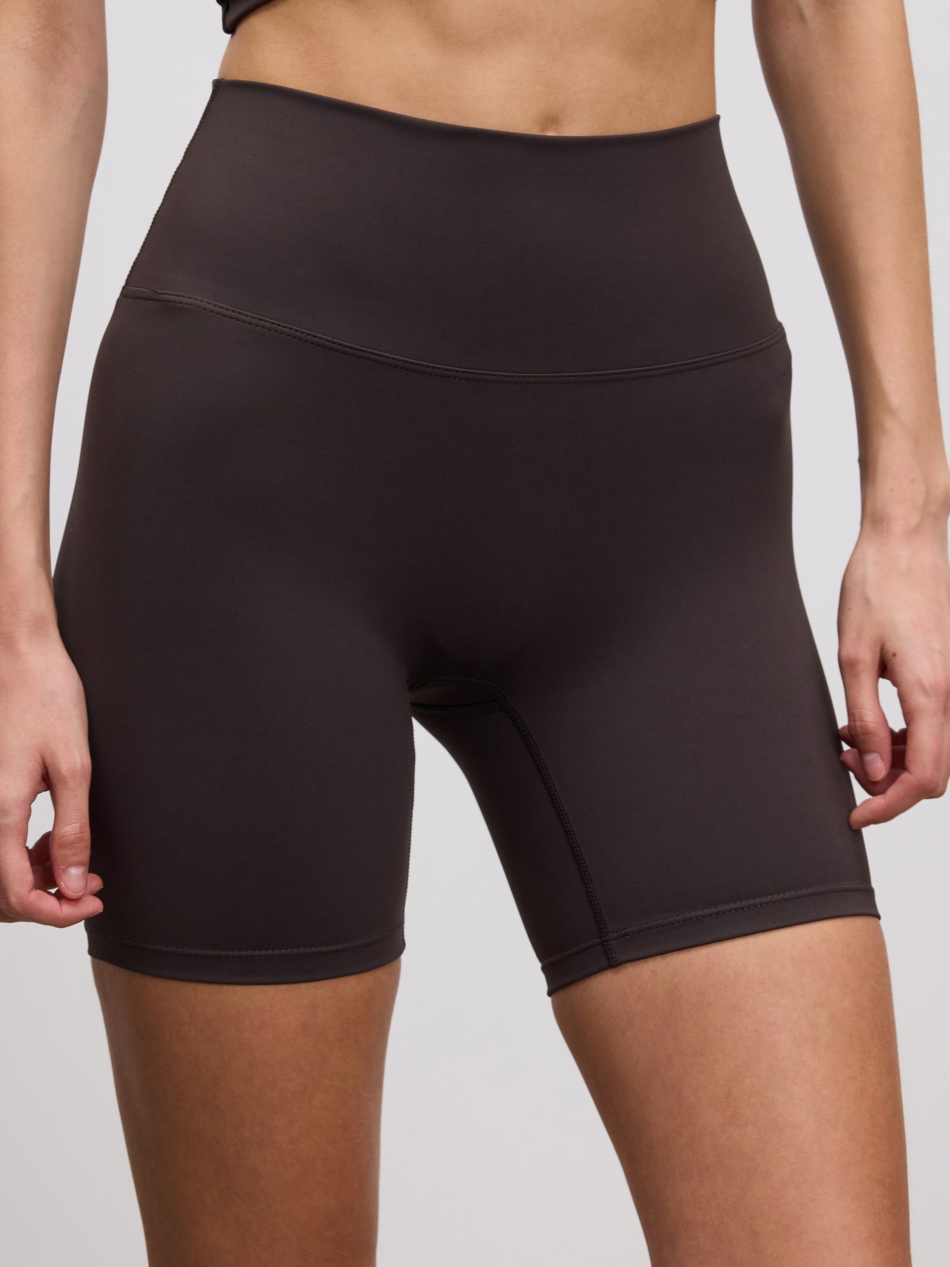 Womens Active Short in Brown