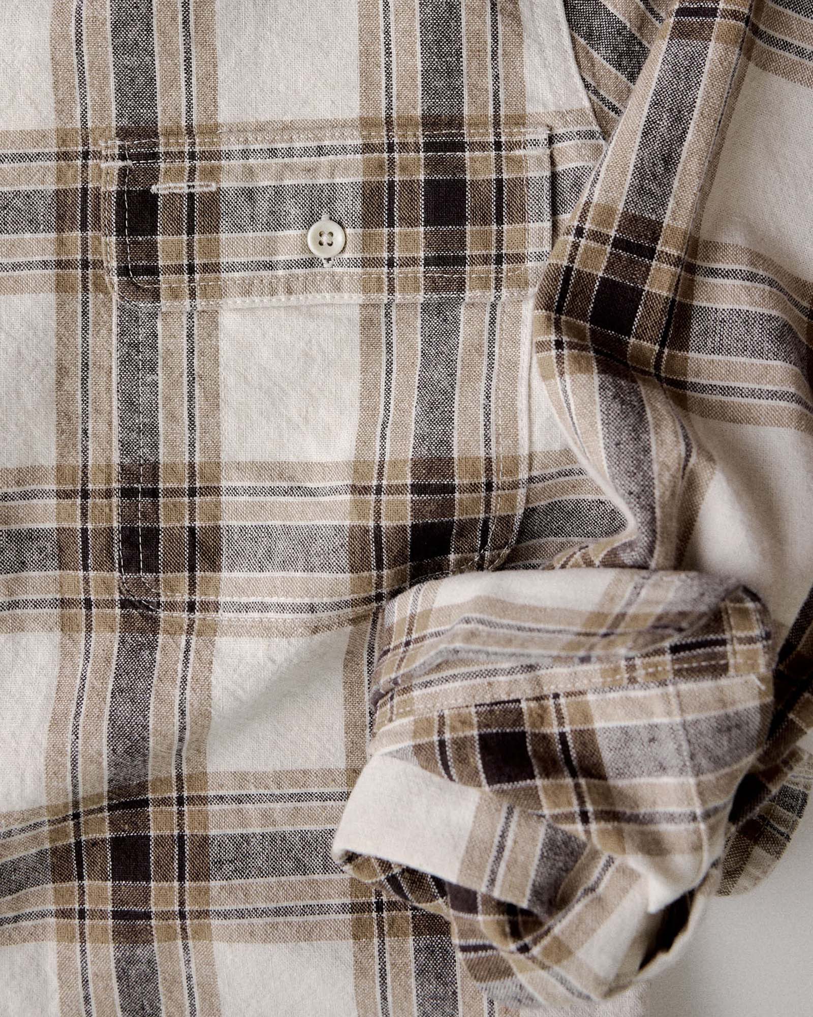 The Craftsman Shirt in Bark Plaid Linen