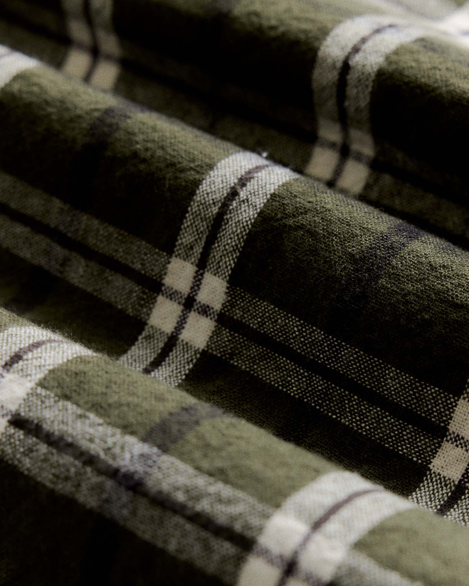 The Craftsman Shirt in Canteen Plaid Linen
